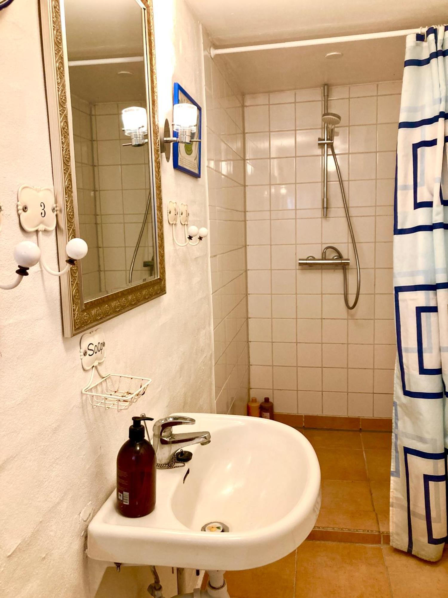Den Gamle Skomager Hytte Ved Slotssoen Gråsten Exterior foto